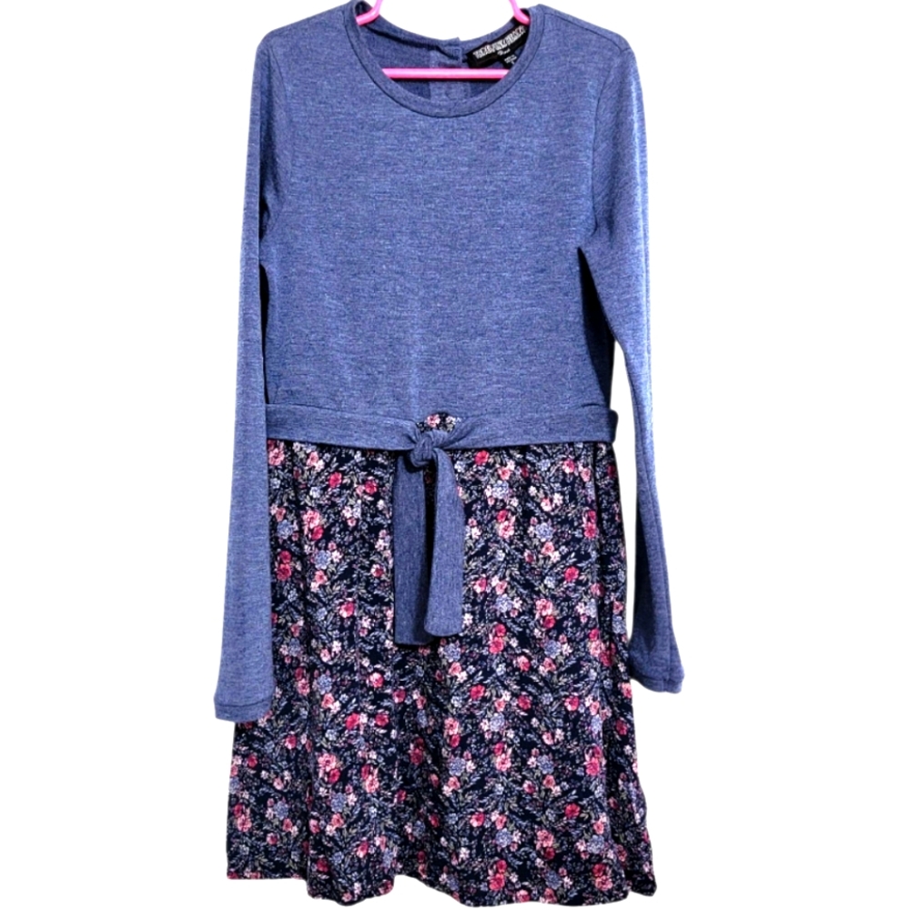 Three Hearts Blue Buttoned Long Sleeve A-Line Dress